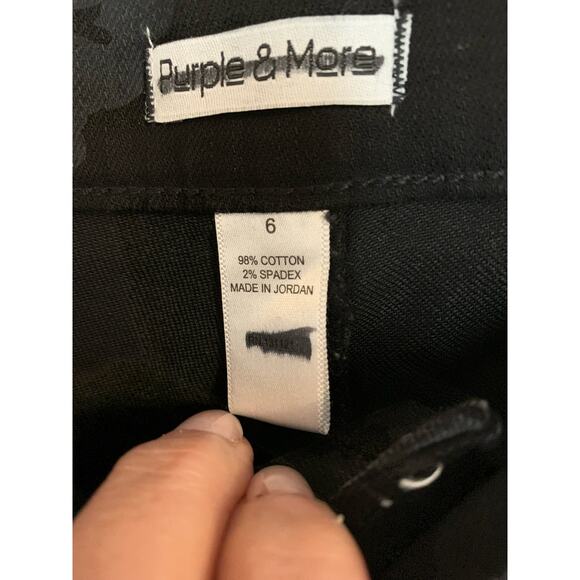 Purple & More Bermuda Shorts Black Gray Floral Women's Size 6 NWT - Picture 5 of 7